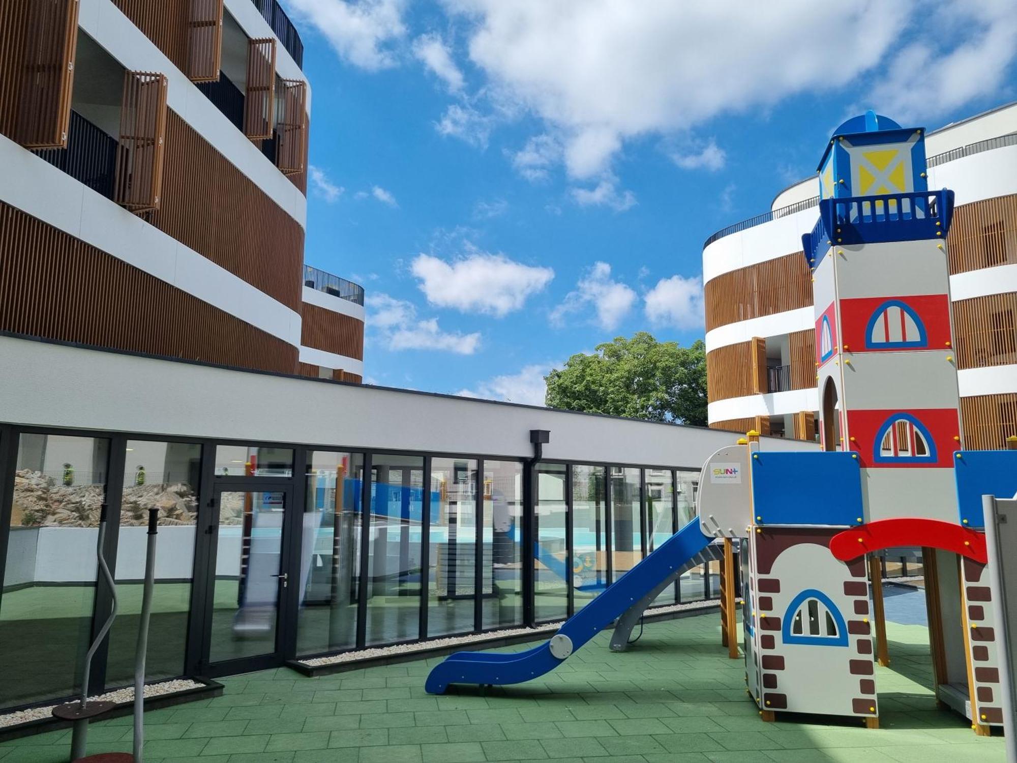 Baltic Waves Resort Baseny Bawialnia Silownia Garaz W Cenie Miedzyzdroje Exterior foto